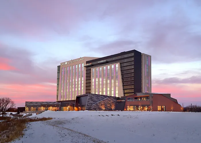 Luxury hotel only: Omni Viking Lakes